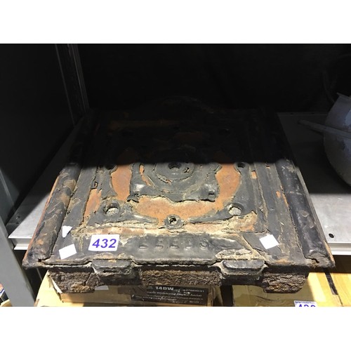Lot 432       