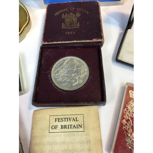 398 - 2 x £5 Coins + £2 coin + quantity coins + proof set coins