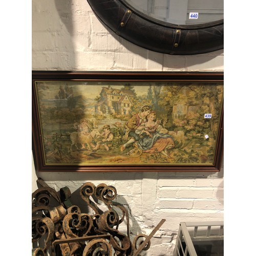 Lot 439       