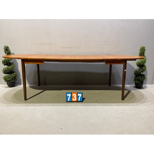 737 - Danish Mid century teak extending table by by arne vodder