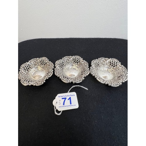 71 - 3 Silver pierced dishes 52g