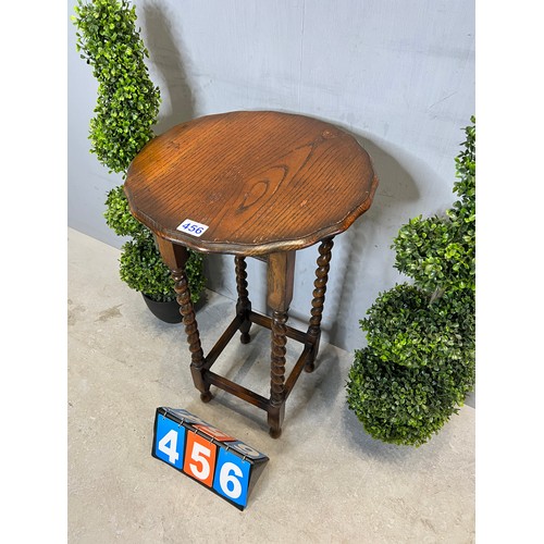 456 - Oak barley twist table (small size)