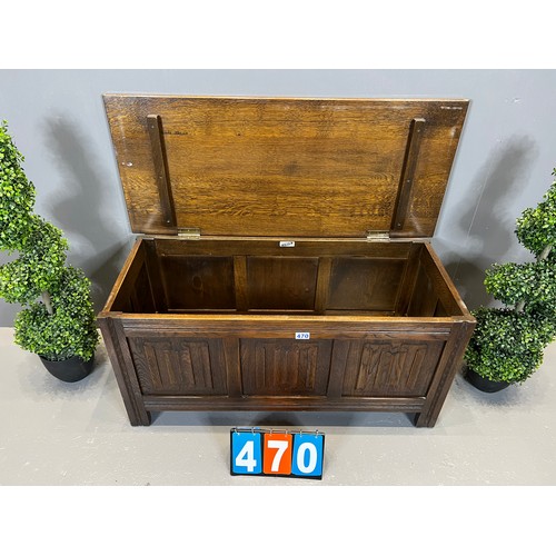 470 - Antique oak blanket box (linenfold front)