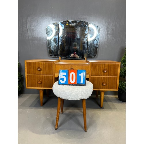 501 - Mercedew teak dressing table + stool