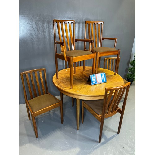 561 - Meredew round dining table + 6 chairs