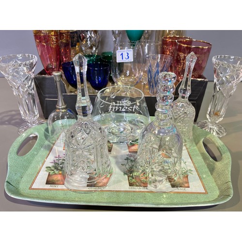 13 - 1 Box + 1 tray cut glassware etc