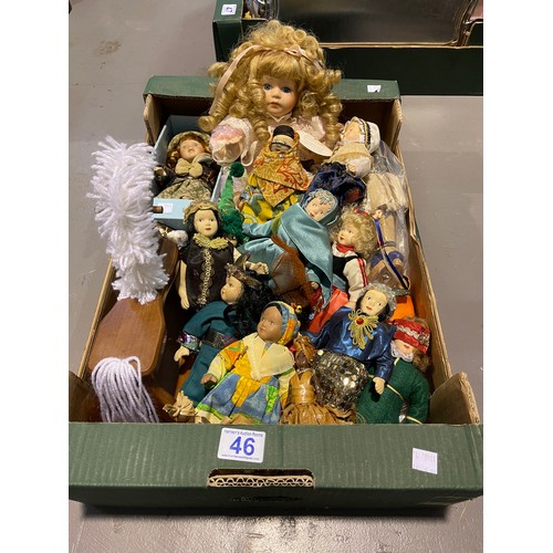 46 - Box of porcelain dolls