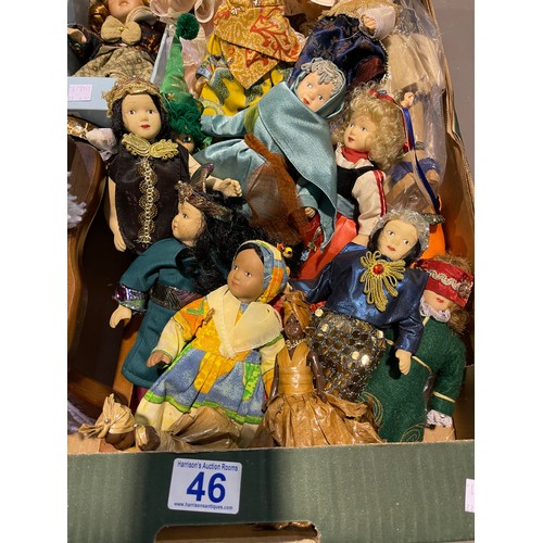 46 - Box of porcelain dolls