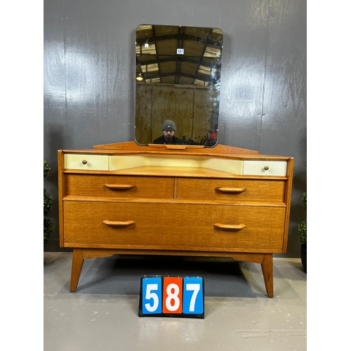 587 - G-plan retro dressing table