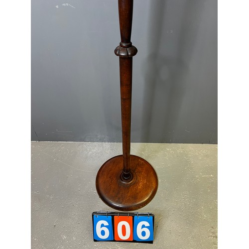 606 - Oak 20th century standard lamp