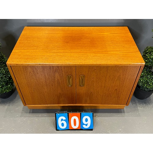 609 - G-plan 2 door cabinet