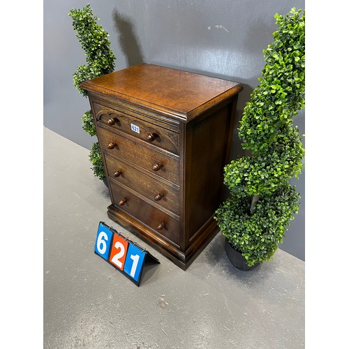 621 - Antique oak smaller size chest of drawer