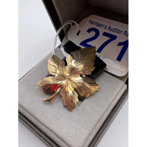 271 - 9ct gold leaf design Brooch 3.5g