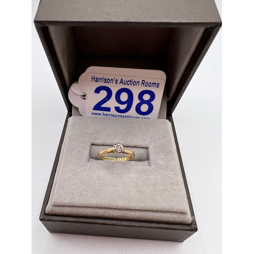 298 - 18ct Gold & platinum solitaire diamond ring 1/8diamond size E 1.6g total