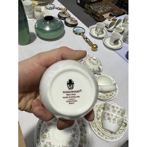 84 - Wedgwood 'Samantha' tea ware