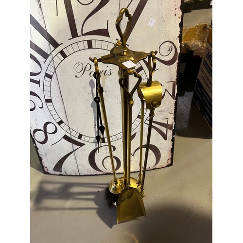 101 - Brass companion set + large clock