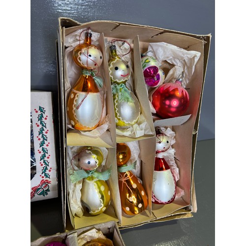 155 - 5 Boxes vintage Christmas decorations