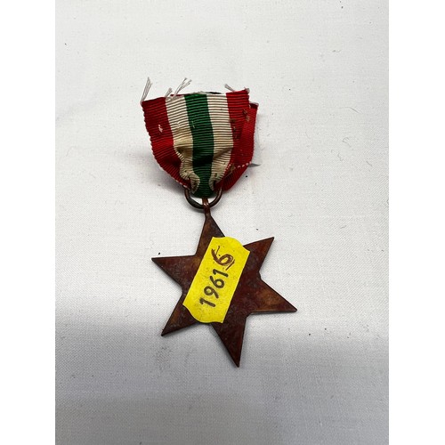 345 - Italy star medal