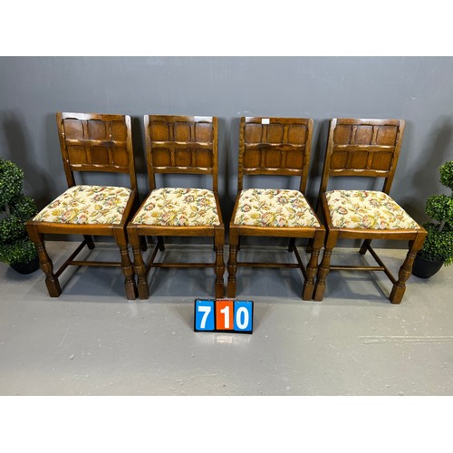 710 - Set of 4 oak chairs