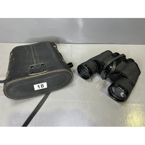 18 - Prinz binoculars