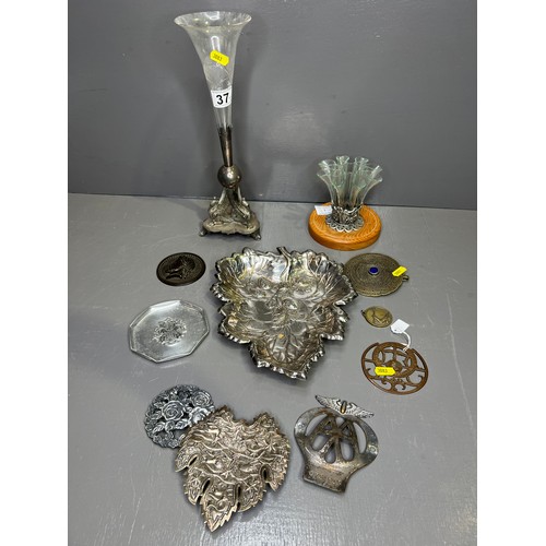 37 - Silver plated eperne + collection items