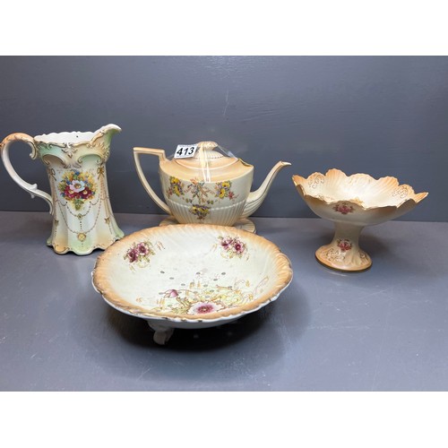 413 - 4 Pieces of Crown Devon fieldings pattern Pottery. Proceeds to be Donated to Ukrainian Appeal.