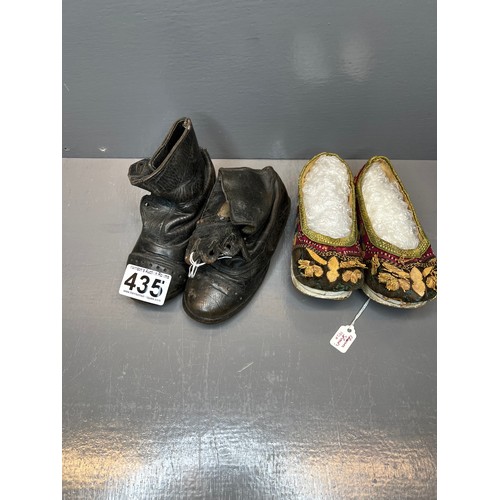 435 - Vintage leather child's clogs + shoes