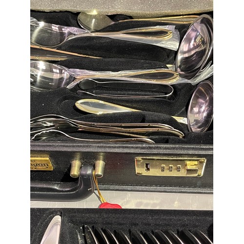 24 - Solingen cased cutlery brand new