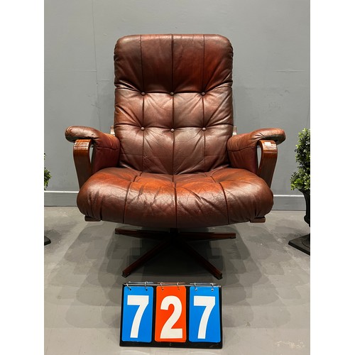 727 - Gote mobler leather swivel chair