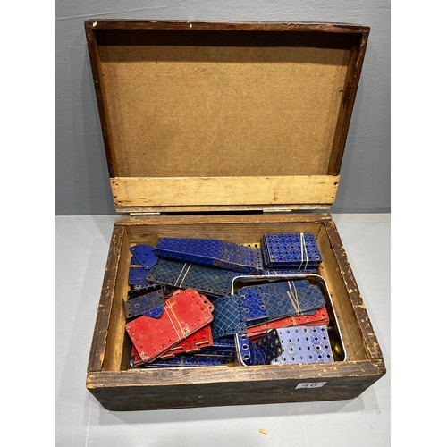 46 - Meccano in old wooden case