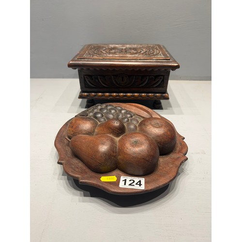 124 - Victorian carved box + tureen ware