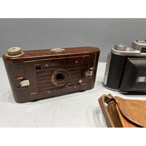 329 - 3 Vintage cameras