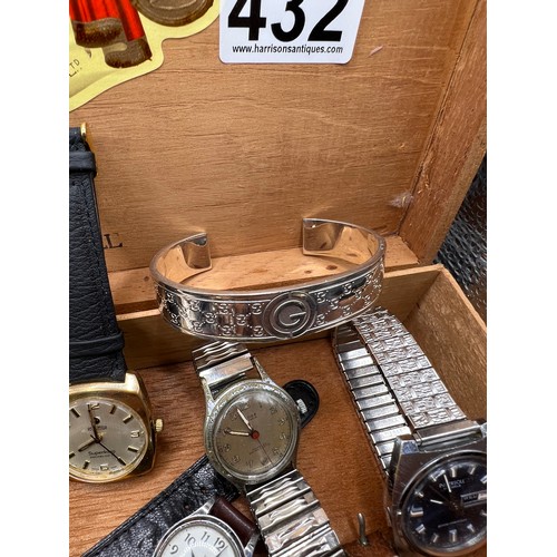 432 - Box assorted watches