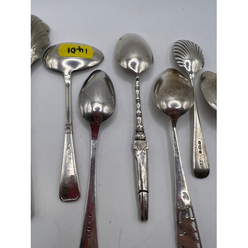 451 - Quantity silver spoons etc weight 117g groos