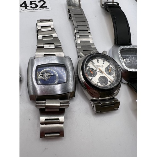 452 - 5 assorted gents watches