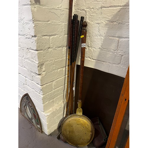 524 - Vintage wooden shafted golf clubs & Bed warmer