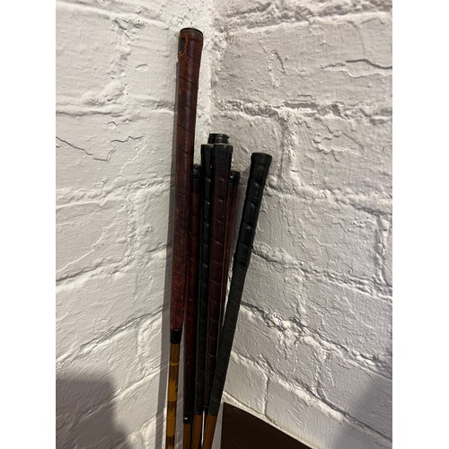 524 - Vintage wooden shafted golf clubs & Bed warmer