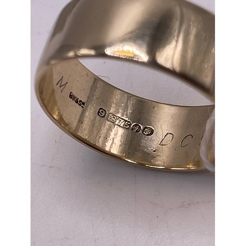 465k - 9ct Gold wedding ring 4.9g size r