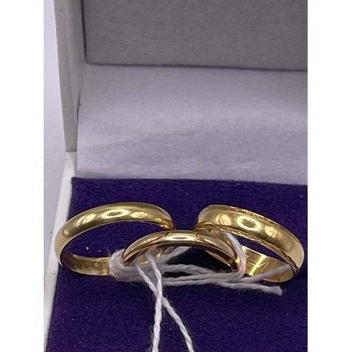 465l - 3x 18ct Gold wedding rings sizes J&L 7.1g total