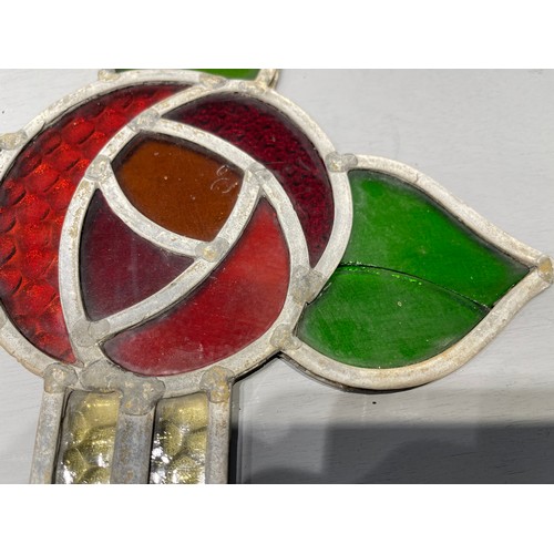 491 - 2 Leaded glass tulip windows 28cm/33cm