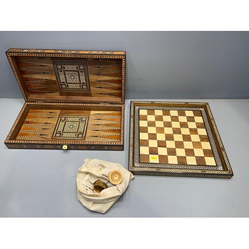 18 - Heavily inlaid chess/back gammor set