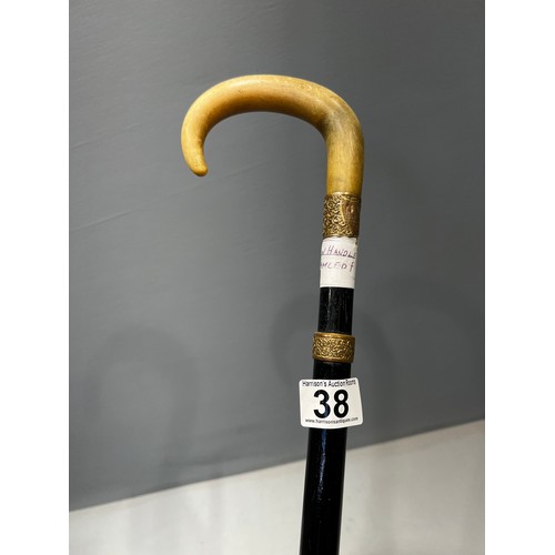 38 - Early 20th century walking stick with horn handle