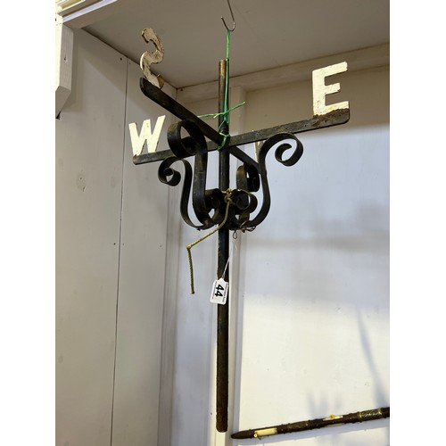 44 - 20th century weater vein wrought iron