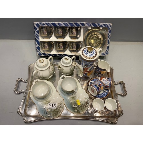 213 - Tray of pottery inc miniature boxed tea set