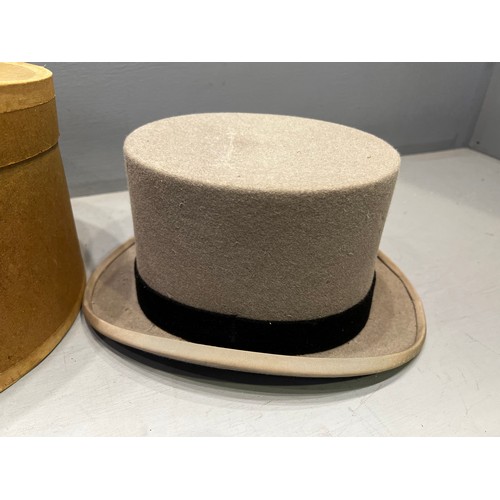 352 - Vintage top hat (Piccadilly London) +original box