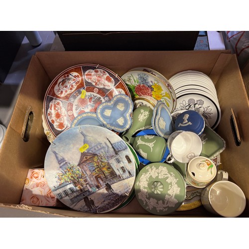 407 - Box of Pottery inc Wedgewood