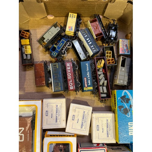 411 - Large Collection of Trains in Boxes