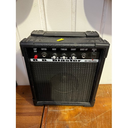 459 - Suzuki Guitar + Yamaha Guitar  A/F + Kent Guitar + 10 Watt Amp