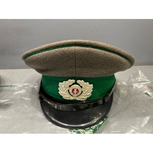 535 - 2 Military hats