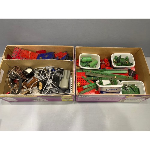 554 - Good box vintage green & red meccano + amps + volt meters etc